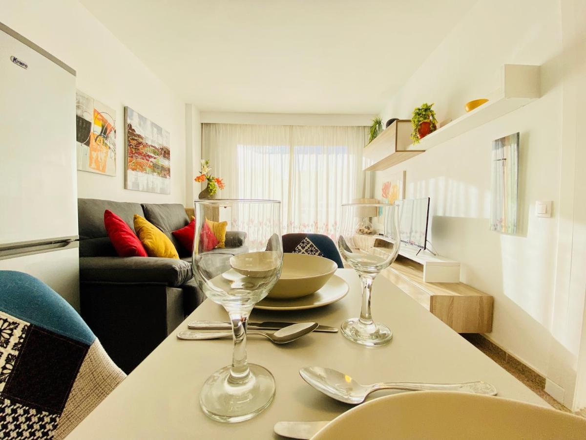 Orange And White Apartment In Yumbo San Bartolomé Exterior photo